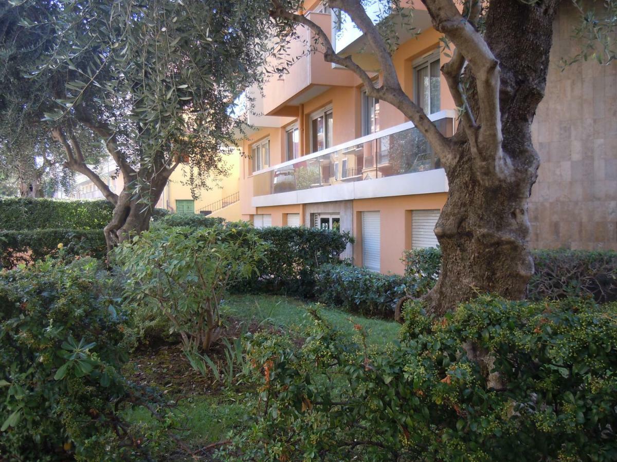 Residence Le Mediterranee 芒通 外观 照片