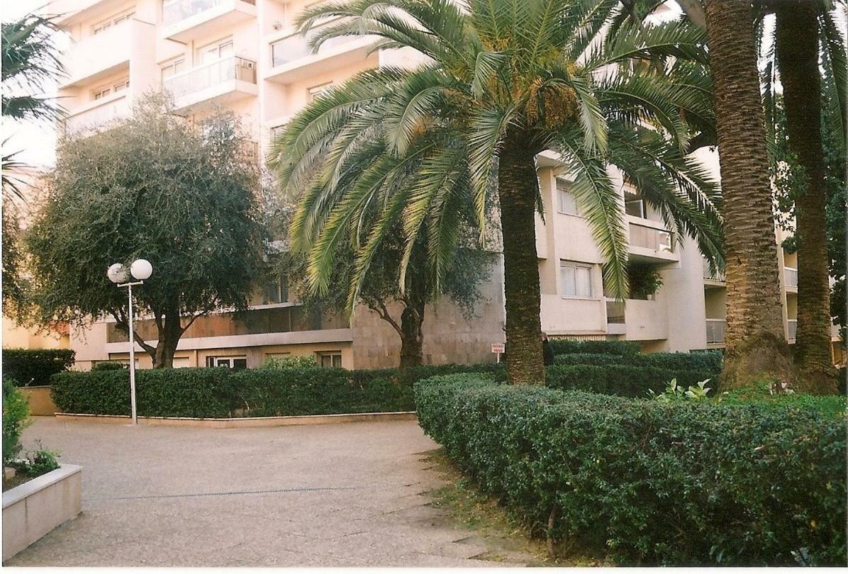 Residence Le Mediterranee 芒通 外观 照片